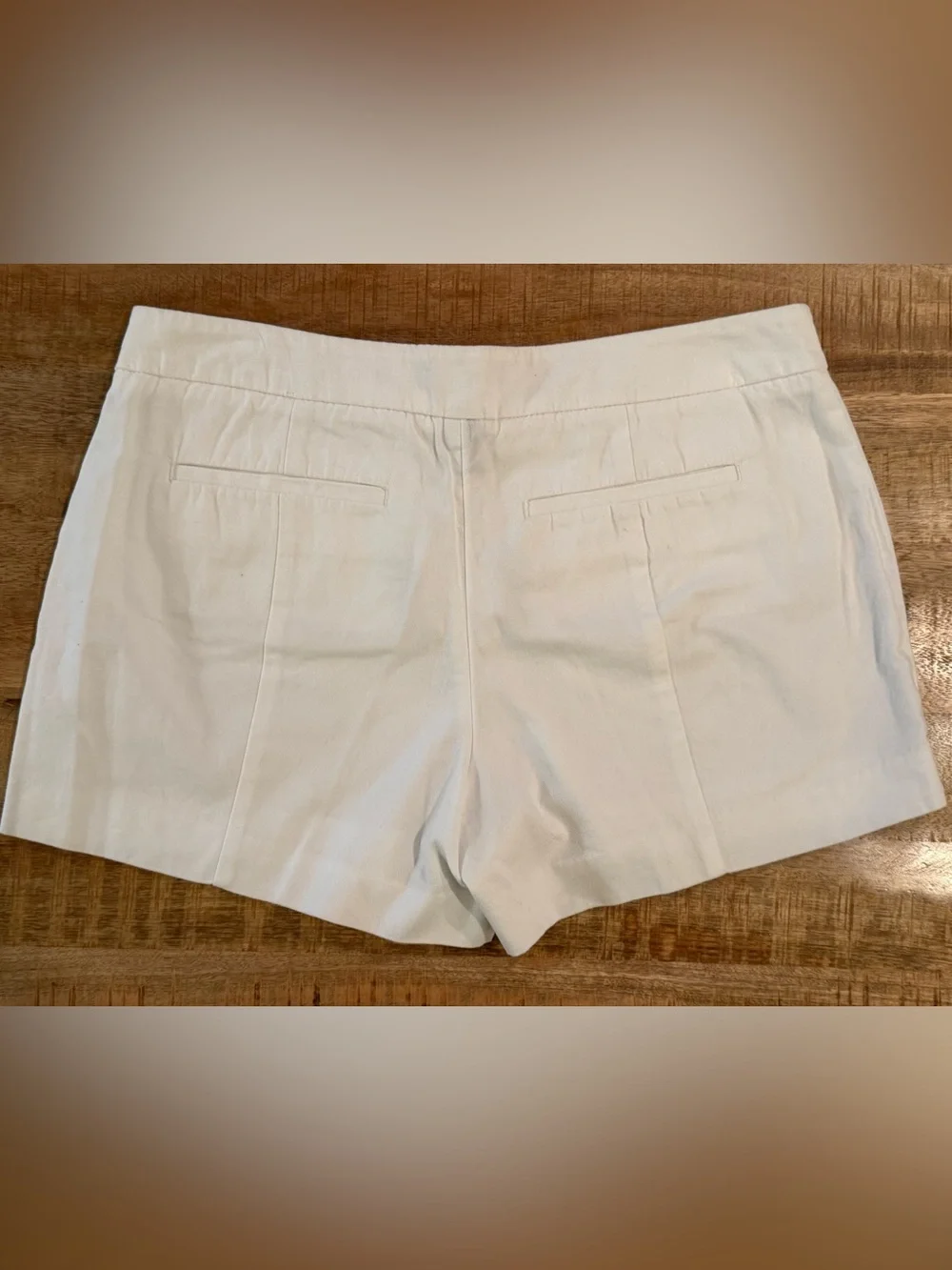 Gap White Tailored Shorts Women’s Size 2 Cotton Flat Front Casual Summer